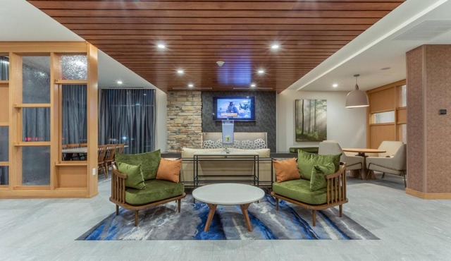 Fairfield Inn & Suites Franklin