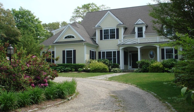 Falmouth Luxury Retreat - Walk to Beaches - Heated Pool - Near Wood's Hole