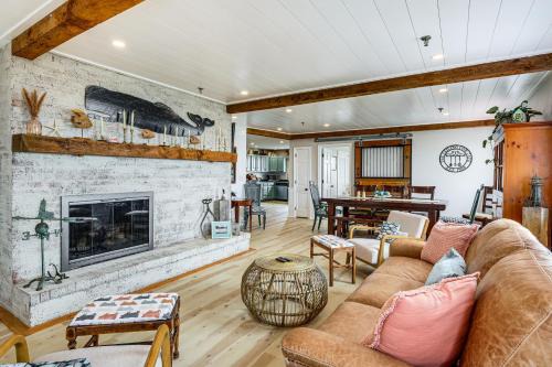 Family Beach Days: Dog-Friendly Cape Cod Condo