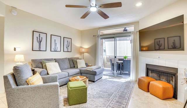 Family-Friendly Condo w/Pool Access in Phoenix!