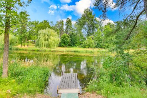 Family-Friendly Home w/Fire Pit in Pine River