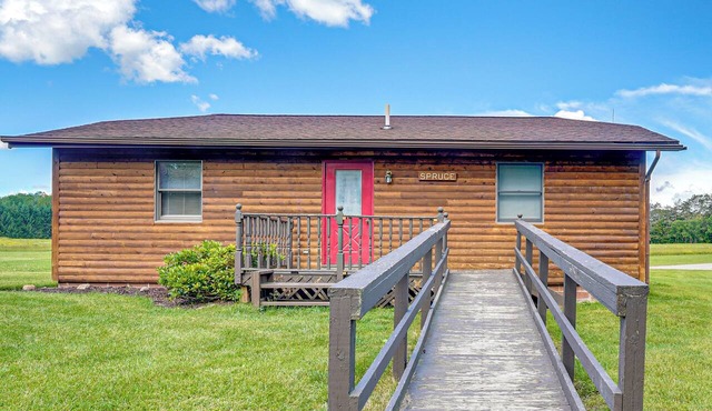 Family Fun! Bliss Studio w/Lake & Trail Access
