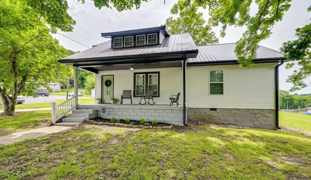 Family Home in Heart of Brownsville: Walk to River