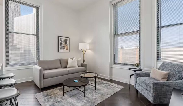 Family Stay in the Heart of Pittsburgh | Kitchen & Laundry | Parks & Museums