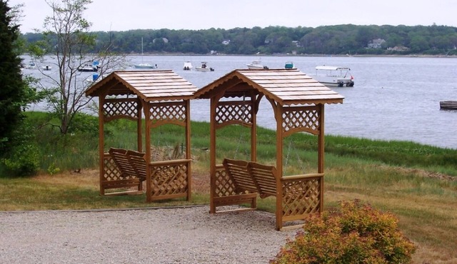 Fantastic Orleans Waterfront 2BR Cottage