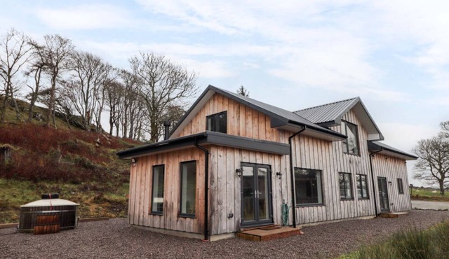 Faodail House: A Tranquil Retreat