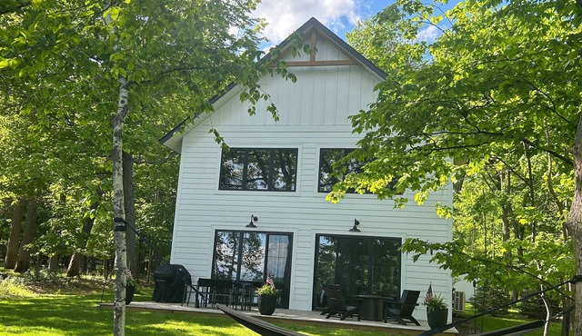 Farmhouse Cabin ON Lower Whitefish Lake with bunkroom in Crosslake, MN