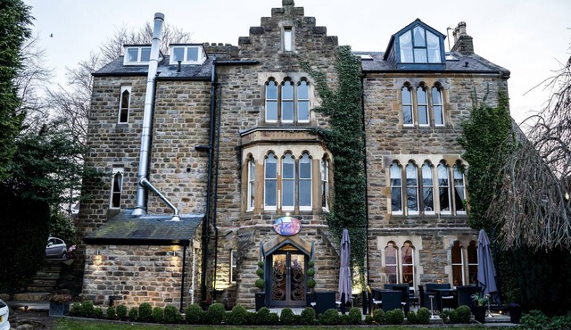 Farnley Tower Guesthouse