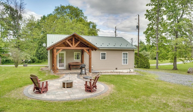 Fish, Hunt & Hike: Pet-Friendly Home in Allenwood