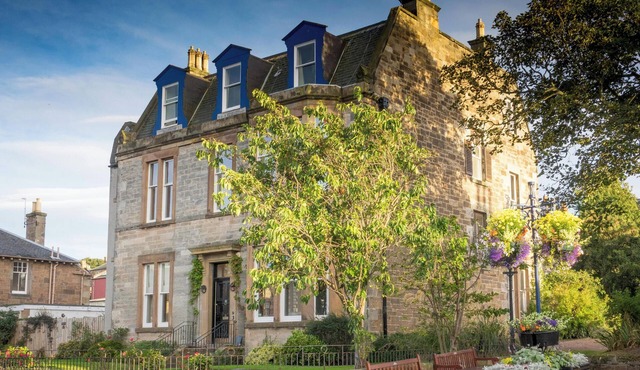 "Fraser's", Marine Lodge, Private Parking, Big 2 Bed Ground Floor, Near Golf