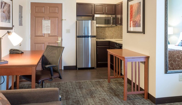 Free Breakfast Buffet | Near North Dakota State University