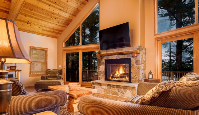 Free nite w/wknd off season lakehome boats pier fireplace hottub sand beach raft