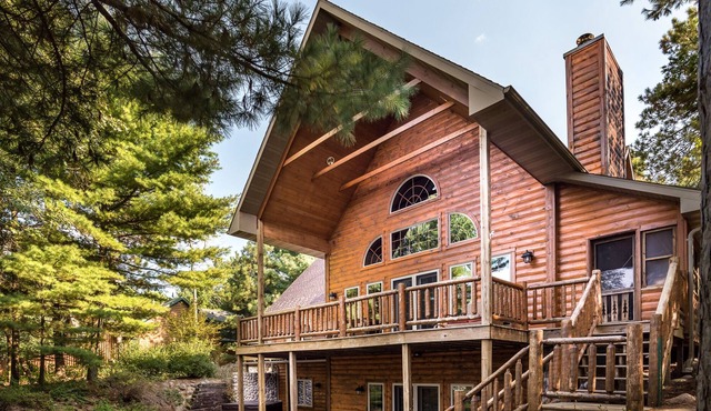 Free nite w/wknd offseason logcabin lake hottub kayak paddleboard pier fireplace