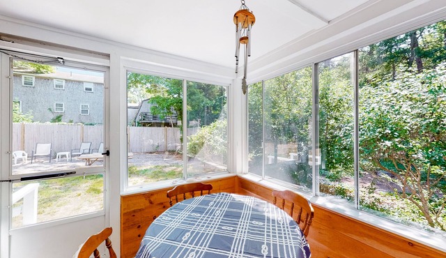 Freydis Glen | Dog-friendly cottage in South Dennis with firepit - walk to bay