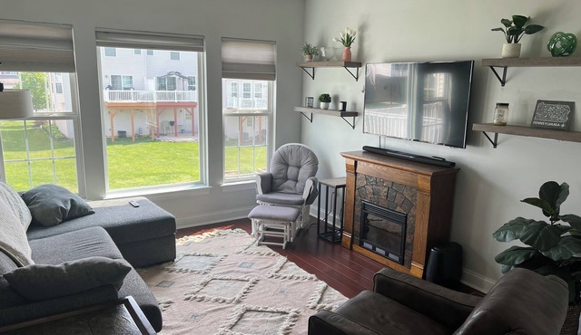 Full house 5 minutes from PSU and Downtown State College. Pet Friendly