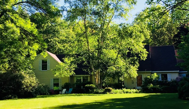 Fully Furnished Executive/Garden Apartment In Falmouth, Maine