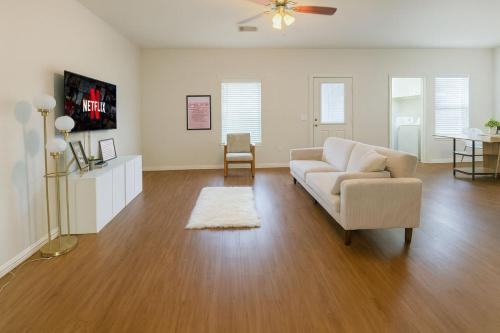 FuN FABulous KINGbed by ChoctawCasino LakeTexoma