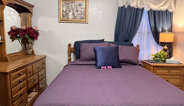 Furnished 1-Bed 1-Bath entire Apt in House - Private Entrance includes utilities