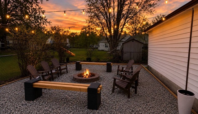Game Room.Bar.Firepit.Renovated & Modern Retreat!