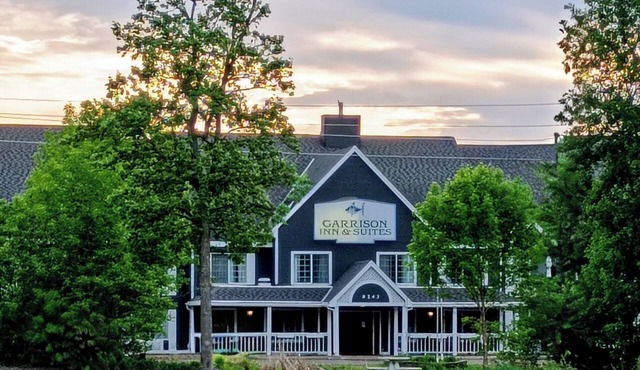 Garrison Inn & Suites