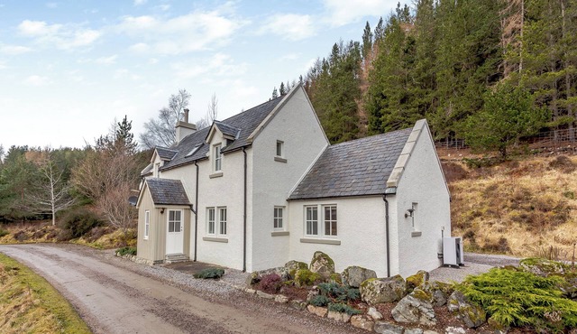 Gate Lodge - UK42791