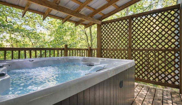 Gentle Breeze: The Evergreen: Romantic Secluded Getaway