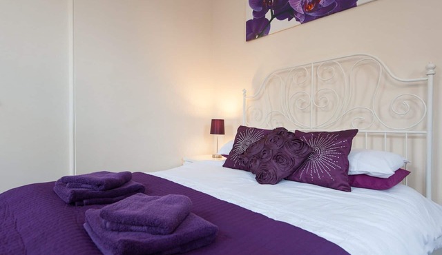 Genuine City Centre Apartment (Bread St)