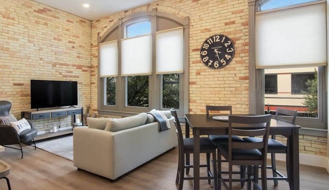 Golden Lofts Unit 3 Downtown Traverse City 2bd/2ba