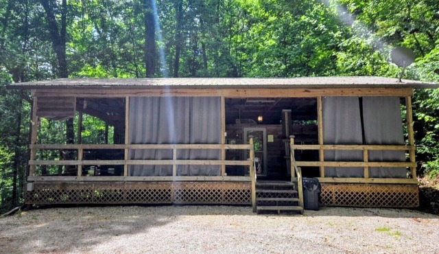 Golden Oak Cottage Hocking Hills