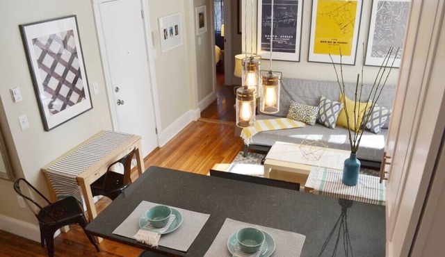 Gorgeous 2 bds- Best North End location w parking