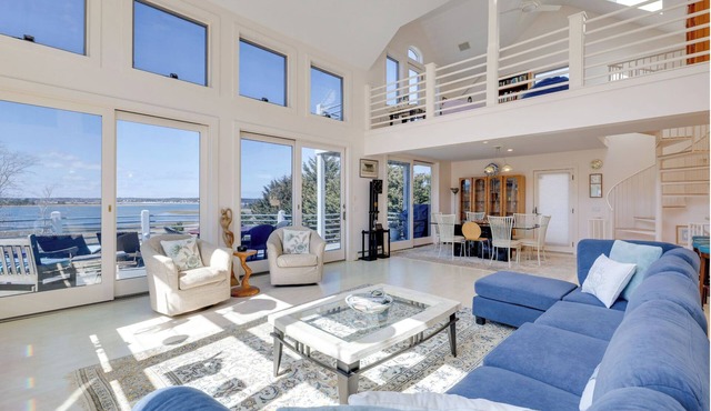 Gorgeous 4BR/3BA Wellfleet Cove-view home with Amazing Sunsets and Bay Views
