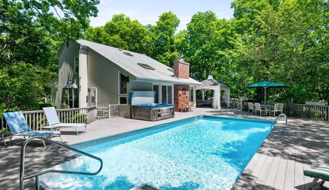 Gorgeous Garden Home with secluded and heated pool, quiet getaway
