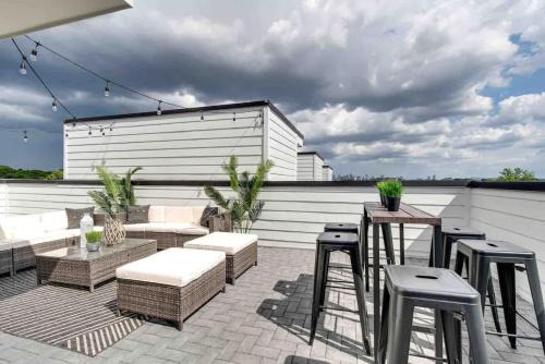 Gorgeous Nashville Home w Incredible Rooftop
