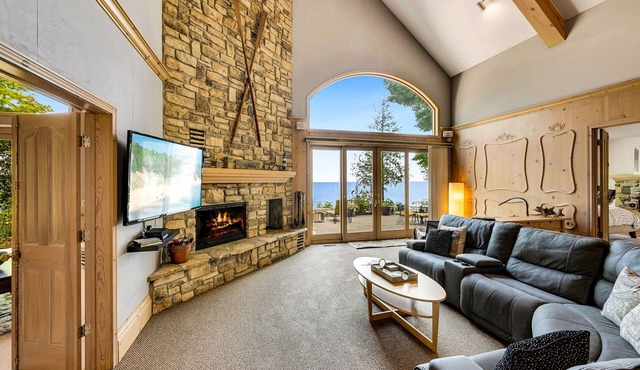 Gorgeous Waterfront for 12 -Aug 2-8, Aug 22-29 Special Rates!