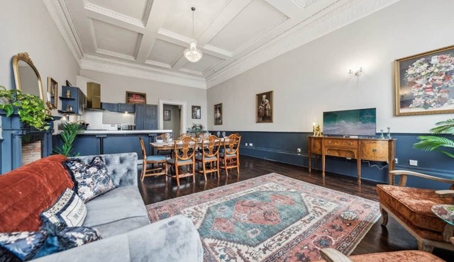 Grand 2 Bed West End Residence