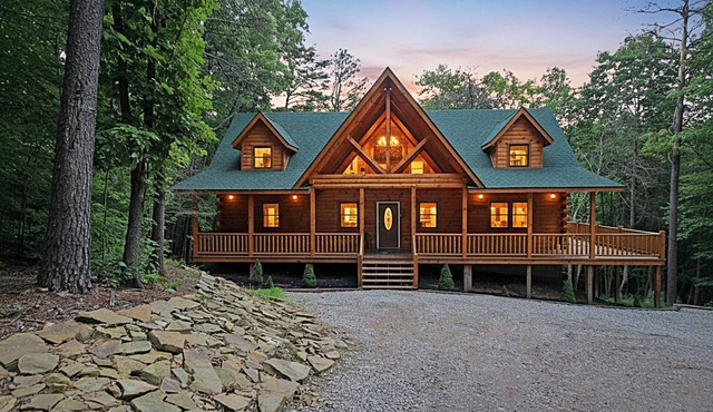 Grand Valley Lodge, 8-Bedrm Lodge - Hocking Hills
