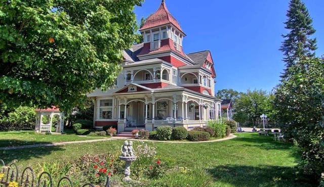 Grand Victorian B&B Inn