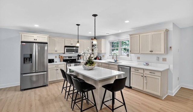 Gray Woodland Escape Golf, Pool & Cinema 5 Bedroom Home