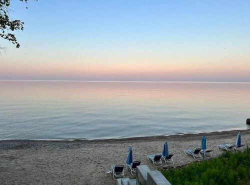 Great Lakes Resort - Jr Suite - Suite 9