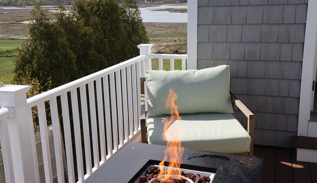 GREAT LOCATION IN PINE POINT NICE 4 bedrooms 4 baths, sleeps 10, Central Air