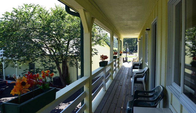 Green Valley Lodge