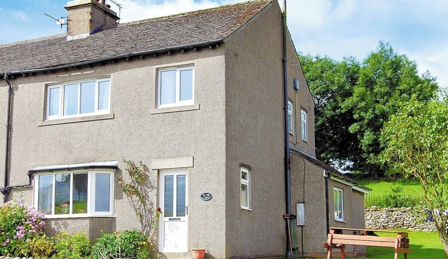 Ground Floor: Living room: TV, DAB Radio, CD Player, Open Fire Dining room.