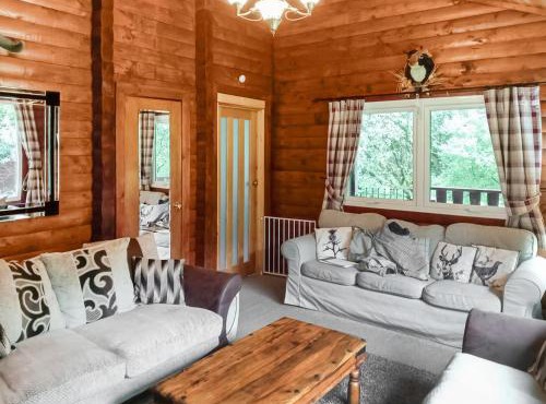Grouse Lodge
