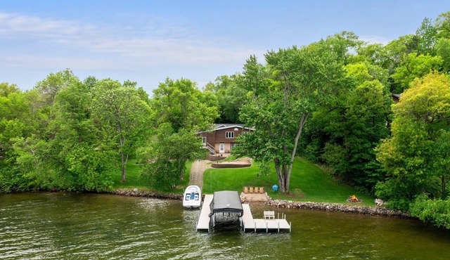 Gull Lake Getaway | Dock, Sauna & Lake Toys