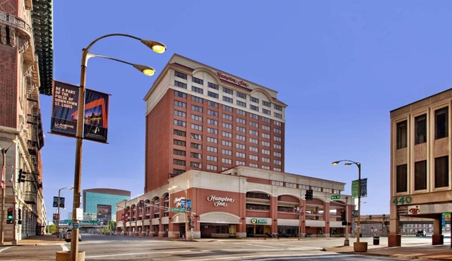 Hampton Inn St Louis- at the Arch