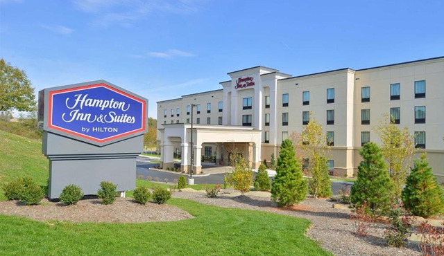 Hampton Inn & Suites California University-Pittsburgh