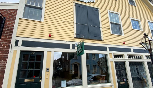 HATHAWAY HOME- Downtown Historic New Bedford, ACROSS FROM WHALING MUSEUM