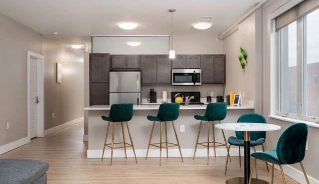 Heart of Downtown Indy 2BR Gem