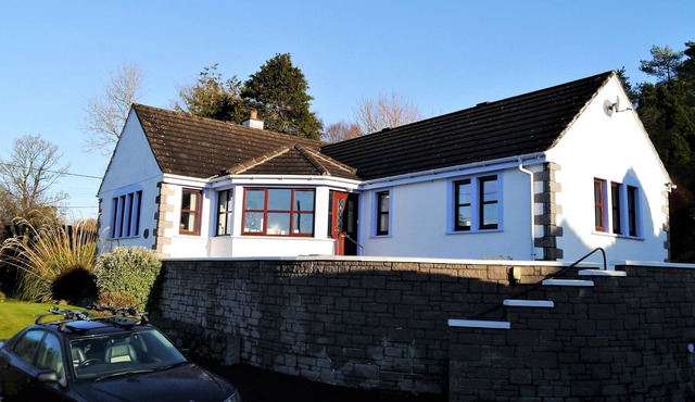 Heather Lodge - a bungalow that sleeps 6 guests in 3 bedrooms