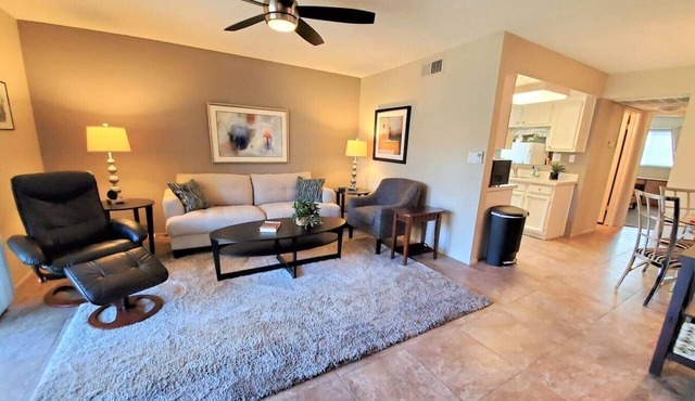 Hello Scottsdale *Private* Condo w/Heated Pool